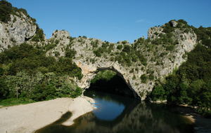 TOUR DE L'ARDECHE MERIDIONALE